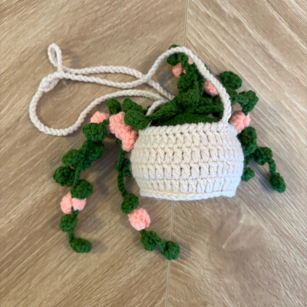 Crochet Plant Cream and Green